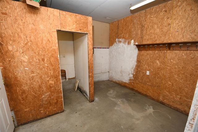 590 129th Avenue, Shelbyville, MI 49344