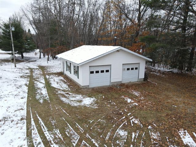 590 129th Avenue, Shelbyville, MI 49344