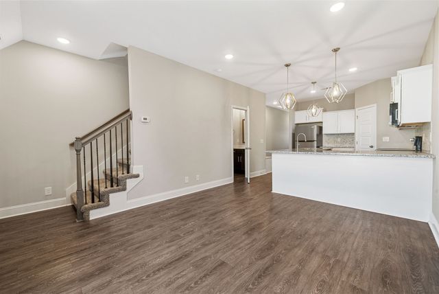 224 Drayton Dr Unit F, Clarksville, TN 37042