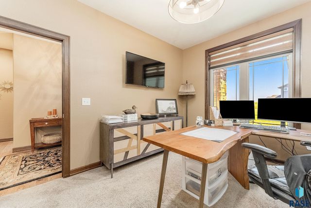 305 S Heritage Rd Road, Brandon, SD 57005