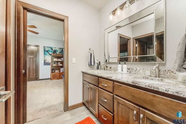 305 S Heritage Rd Road, Brandon, SD 57005