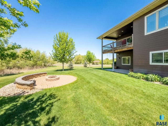 305 S Heritage Rd Road, Brandon, SD 57005