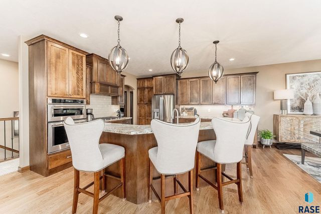 305 S Heritage Rd Road, Brandon, SD 57005