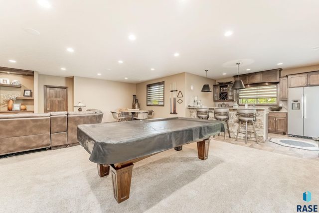 305 S Heritage Rd Road, Brandon, SD 57005