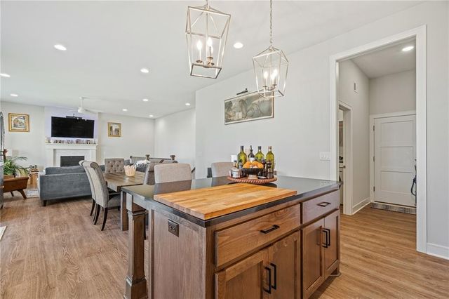 4530 NW 49th Court, Riverside, MO 64150