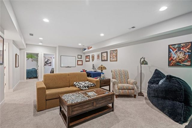 4530 NW 49th Court, Riverside, MO 64150