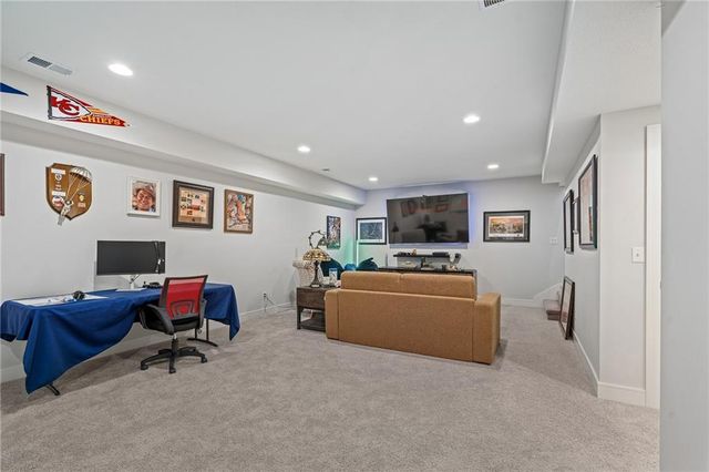 4530 NW 49th Court, Riverside, MO 64150