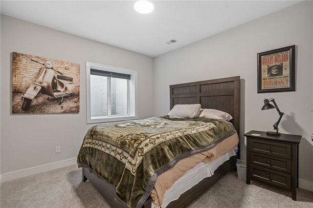 4530 NW 49th Court, Riverside, MO 64150