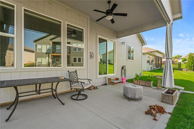 4530 NW 49th Court, Riverside, MO 64150