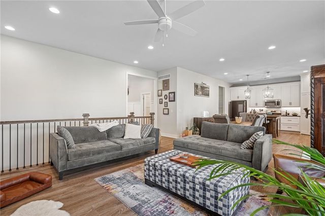 4530 NW 49th Court, Riverside, MO 64150