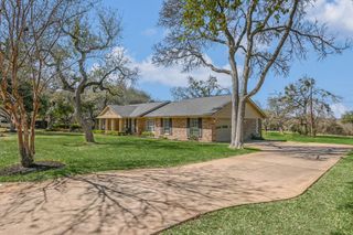 11004 Plumewood DR, Austin, TX 78750