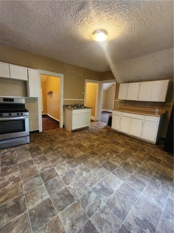 2 Hollister Street, Rochester, NY 14605