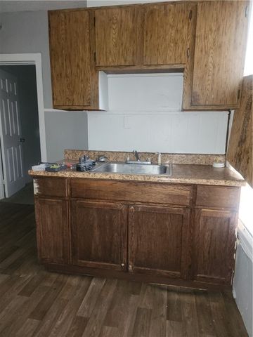 2 Hollister Street, Rochester, NY 14605