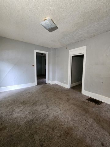 2 Hollister Street, Rochester, NY 14605