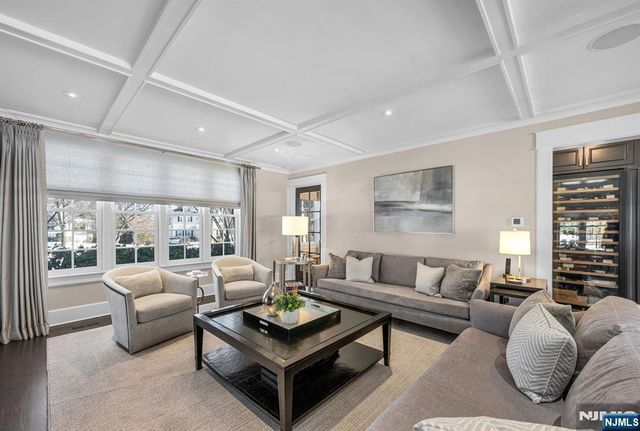 474 Heights Road, Ridgewood, NJ 07450