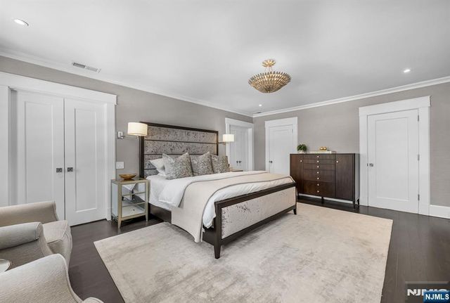 474 Heights Road, Ridgewood, NJ 07450