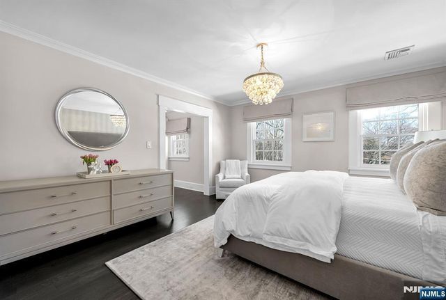 474 Heights Road, Ridgewood, NJ 07450