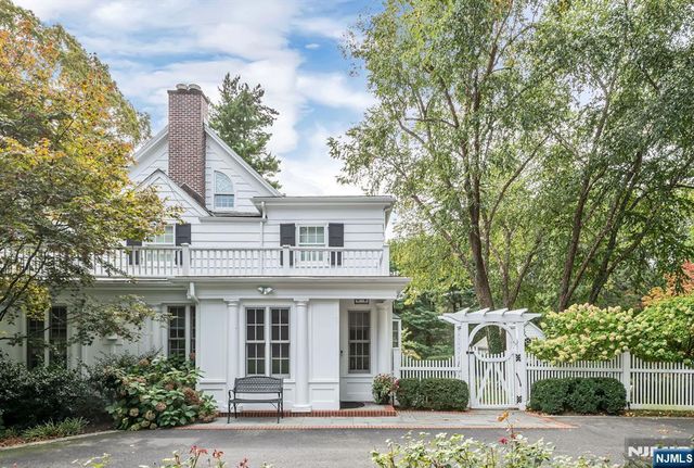 474 Heights Road, Ridgewood, NJ 07450