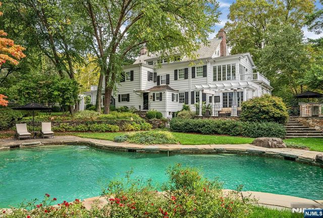 474 Heights Road, Ridgewood, NJ 07450