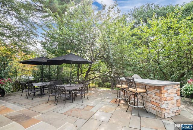 474 Heights Road, Ridgewood, NJ 07450