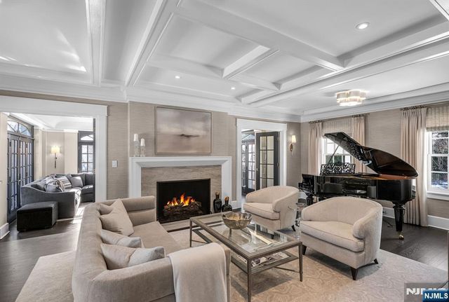 474 Heights Road, Ridgewood, NJ 07450