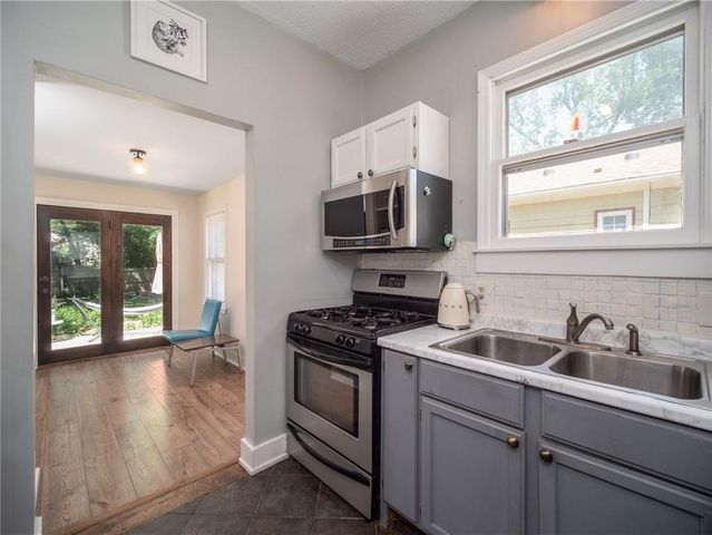 423 Mississippi Street, Lawrence, KS 66044