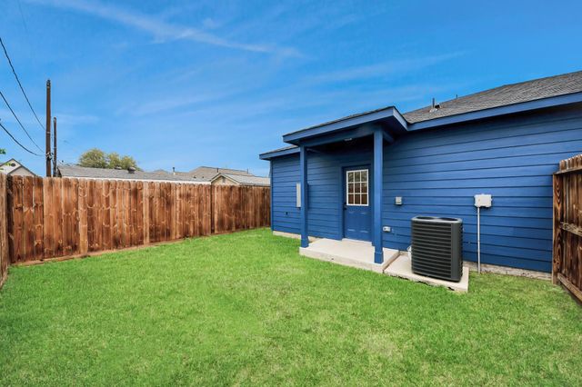 5211 Amy Street B, Houston, TX 77028