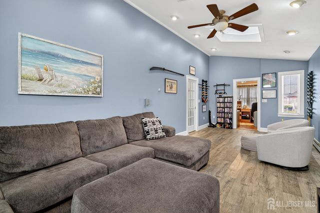 529 Dunellen Avenue, Dunellen, NJ 08812