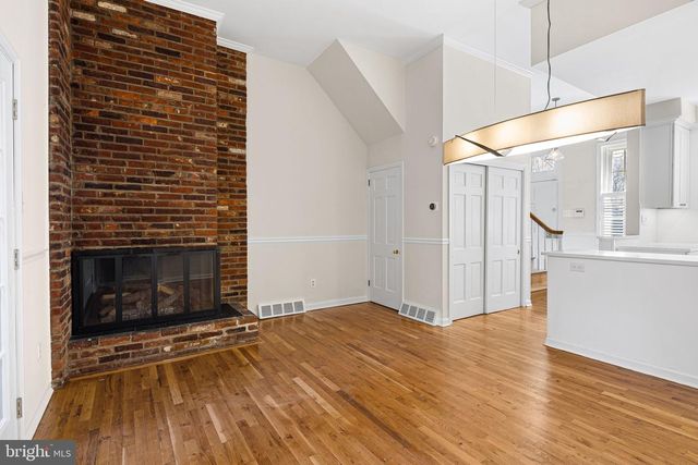 1115 LOMBARD ST, Philadelphia, PA 19147