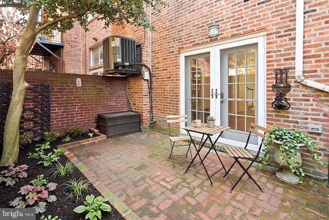 1115 LOMBARD ST, Philadelphia, PA 19147