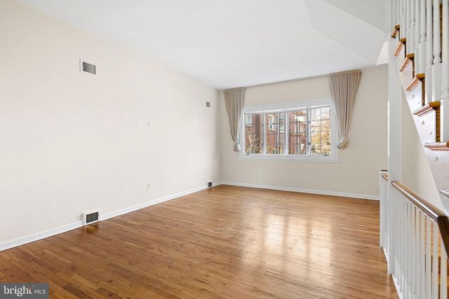 1115 LOMBARD ST, Philadelphia, PA 19147