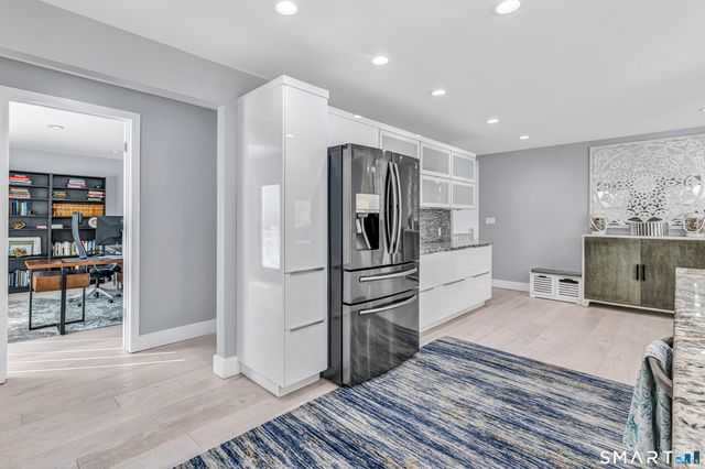 27 Old Quarry Road, Woodbridge, CT 06525