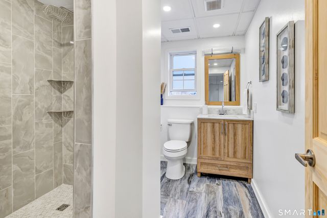 27 Old Quarry Road, Woodbridge, CT 06525