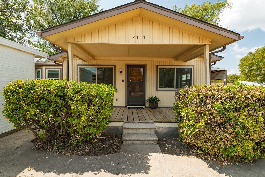 7313 Marvin Brown Street, Fort Worth, TX 76179 — exterior