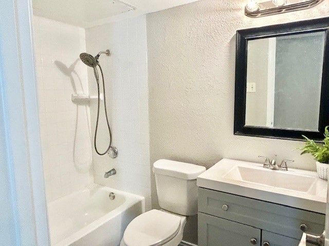 7621 Mccallum Boulevard 309, Dallas, TX 75252