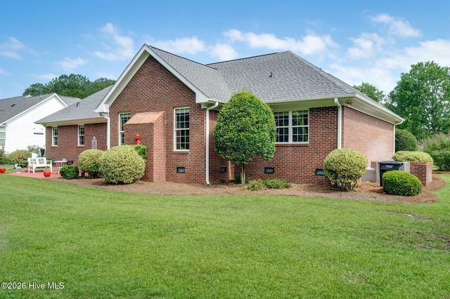 220 Red Fox Run Drive, Wallace, NC 28466