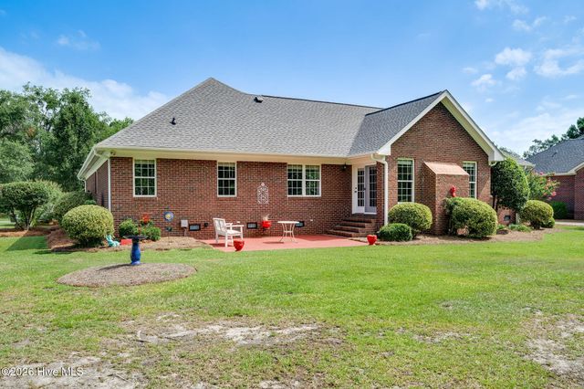 220 Red Fox Run Drive, Wallace, NC 28466