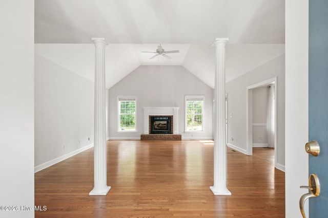 220 Red Fox Run Drive, Wallace, NC 28466