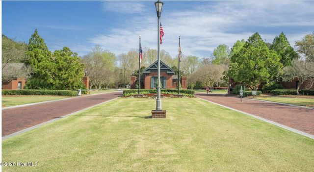 220 Red Fox Run Drive, Wallace, NC 28466