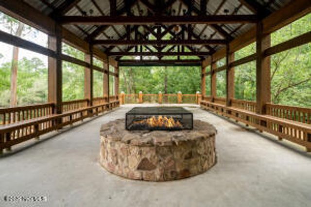 220 Red Fox Run Drive, Wallace, NC 28466
