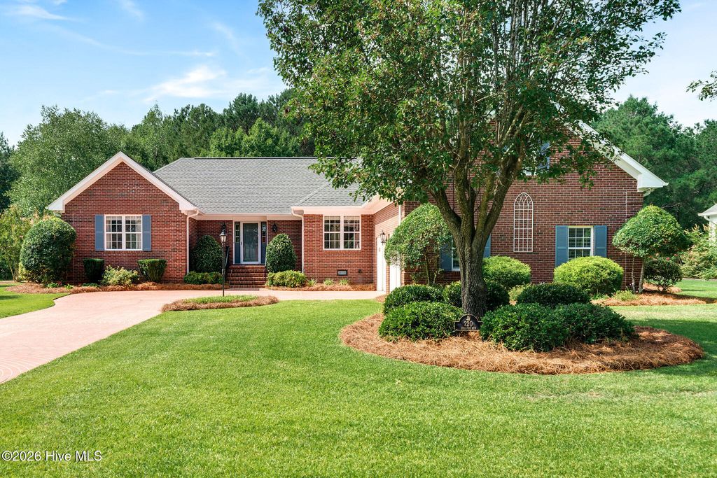 220 Red Fox Run Drive, Wallace, NC 28466