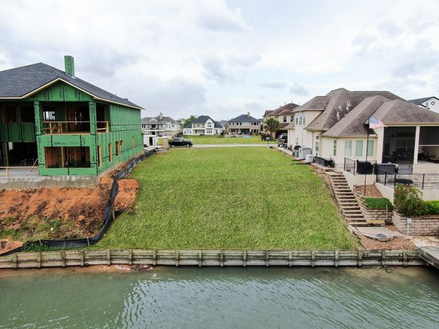 12590 St Louis Court, Willis, TX 77318