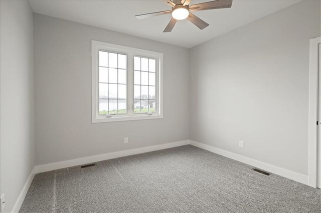 17507 Grey Hawke Ridge, Smithville, MO 64089