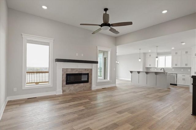 17507 Grey Hawke Ridge, Smithville, MO 64089