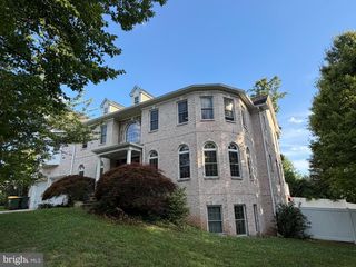 6529 FAIRLAWN DR, Mclean, VA 22101