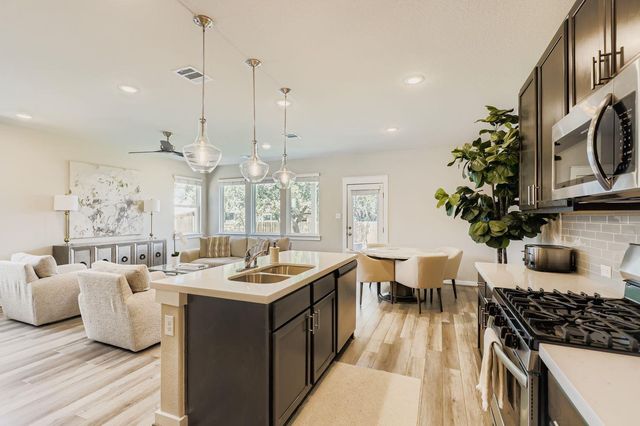 2252 Rocoso TRL, Leander, TX 78641