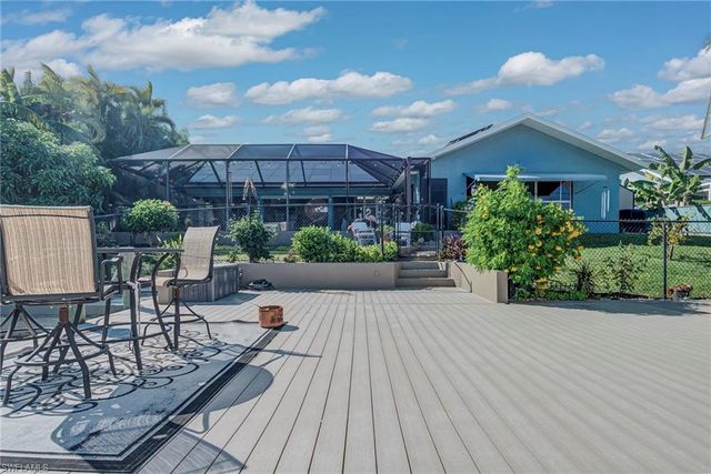 935 SE 20th CT, Cape Coral, FL 33990