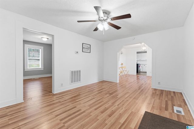 732 4TH STREET SW, Alabaster, AL 35007