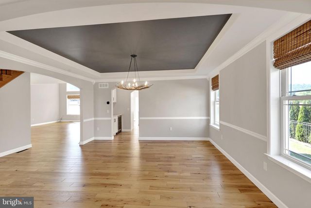 64 MIDDLETOWN RD, Fleetwood, PA 19522