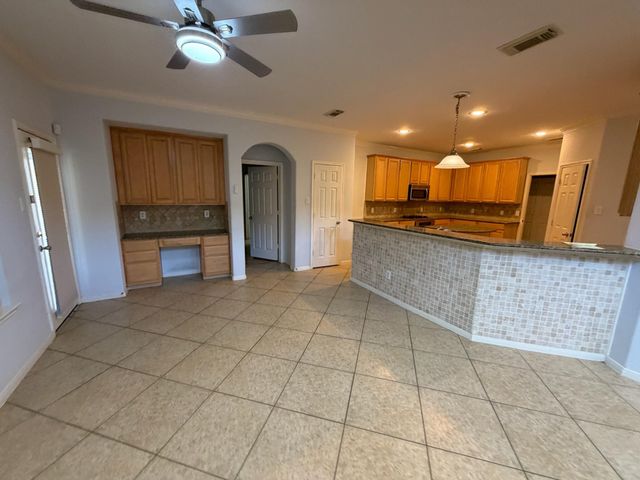 2501 Rose Bay Drive, Pearland, TX 77584